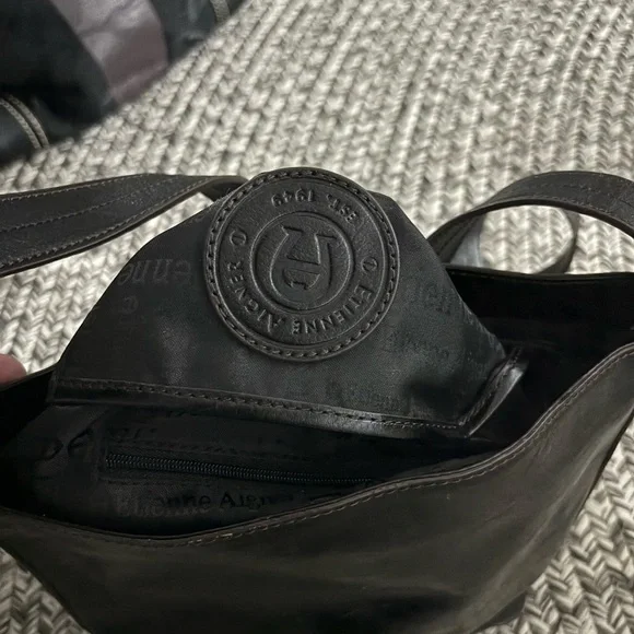 black Etienne Aigner purse - Picture 2 of 8